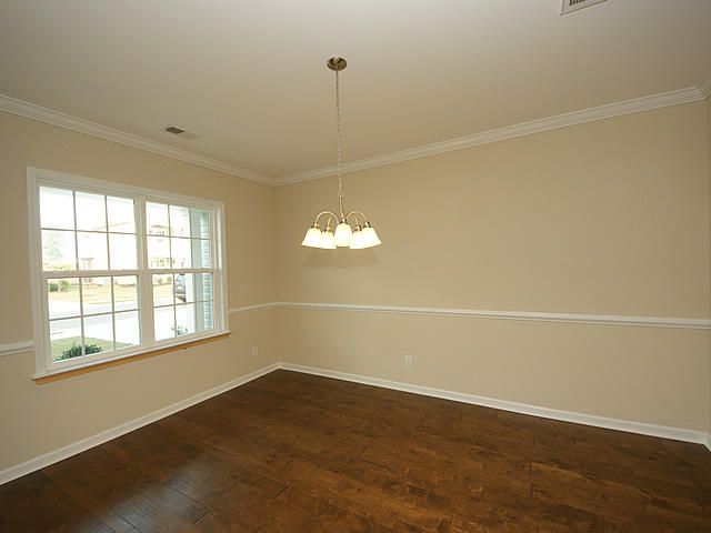 103 Novelty Ln, Moncks Corner, SC 29461