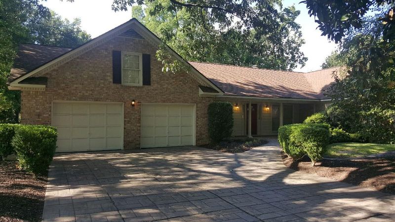 12 Windsor Dr, Charleston, SC 29407