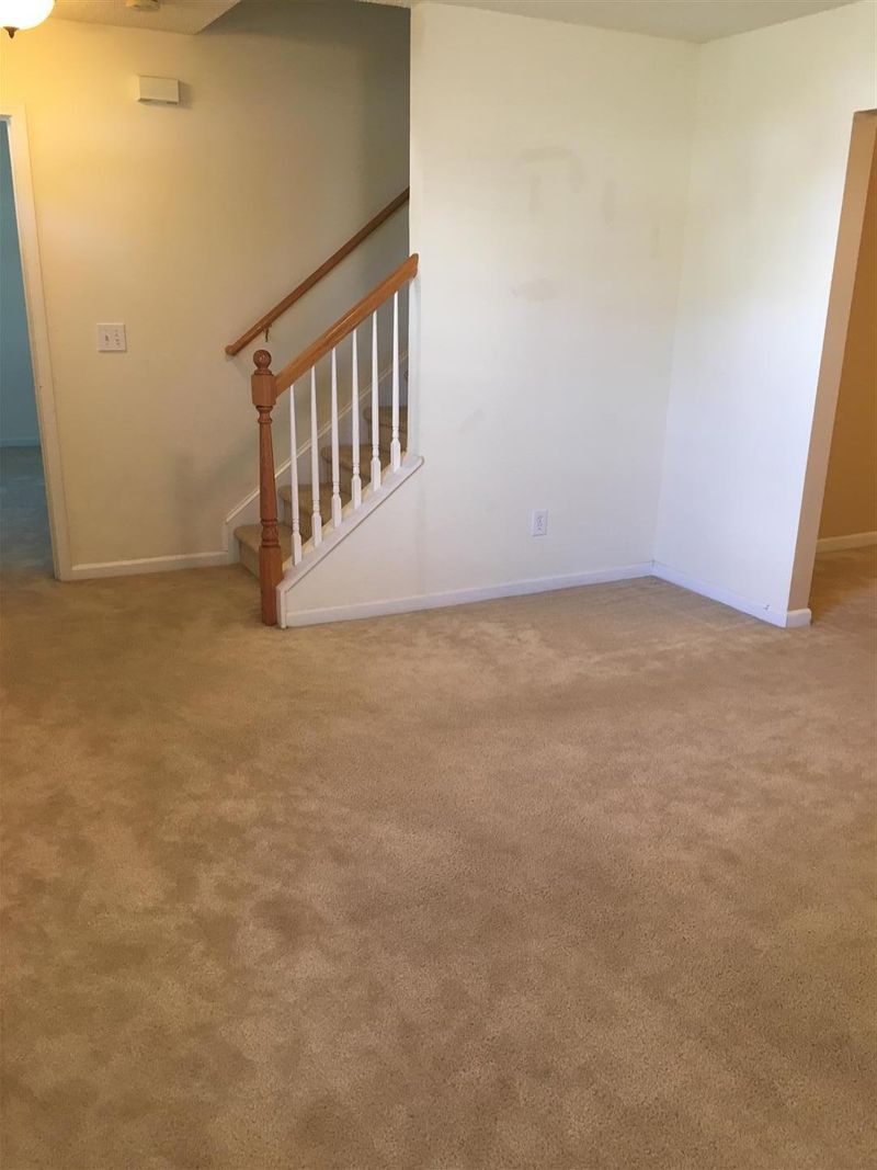 326 Aberdeen Cir, Summerville, SC 29483