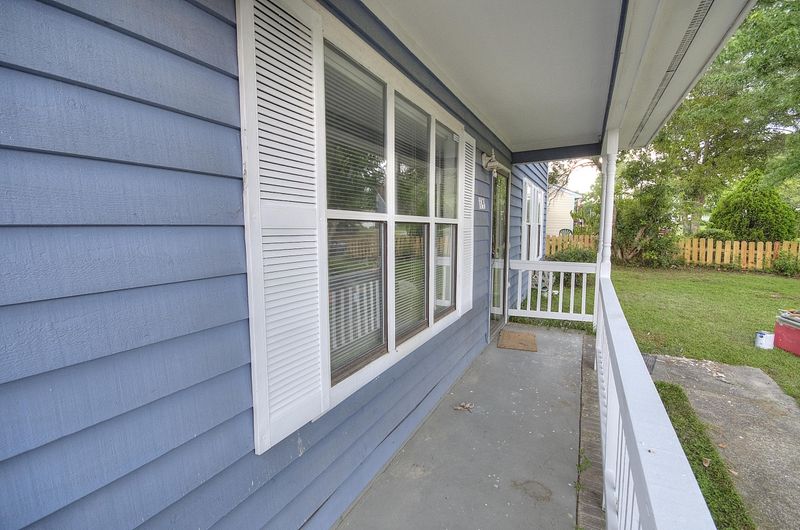 113 Traders Station Rd, Summerville, SC 29483