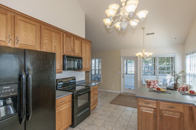 102 Tokeena Ct, Goose Creek, SC 29445
