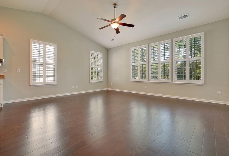 1144 Saint Pauls Parrish Ln, Johns Island, SC 29455