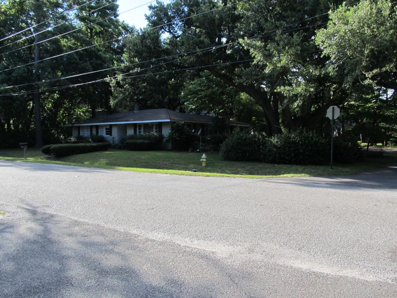 1122 Northbridge Dr, Charleston, SC 29407