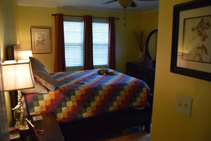1610 Poinsettia Rd, Charleston, SC 29407