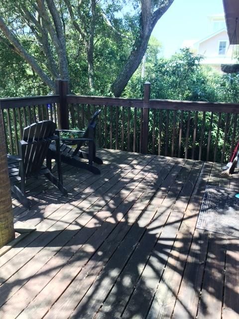 1006 E Cooper Ave, Folly Beach, SC 29439