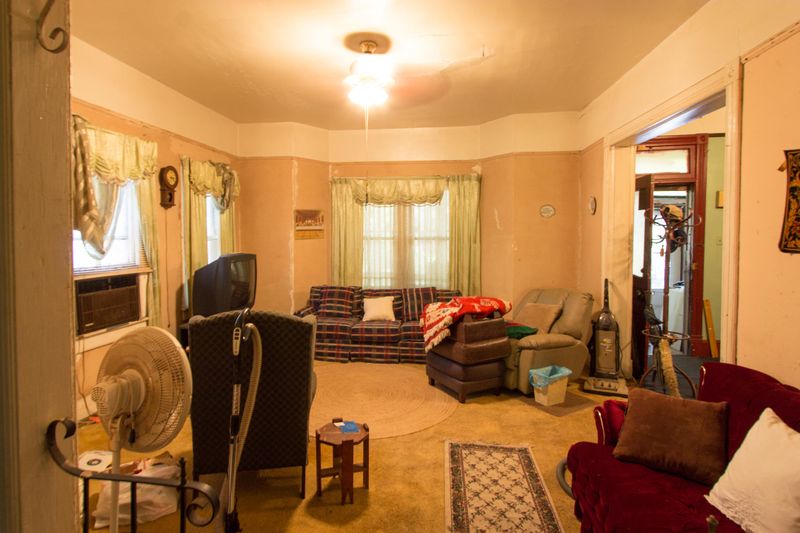 10 Elmwood St, Charleston, SC 29403