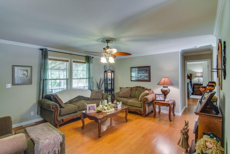 926 Shane Ln, Moncks Corner, SC 29461