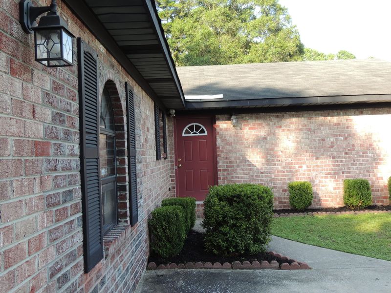 101 Pinewood St, Ladson, SC 29456