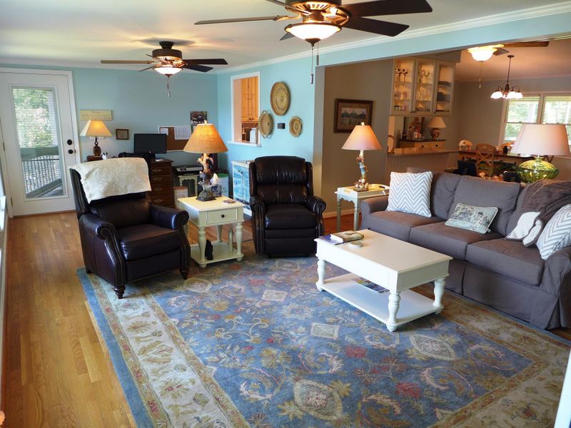 1590 Creekwood Rd, Edisto Island, SC 29438