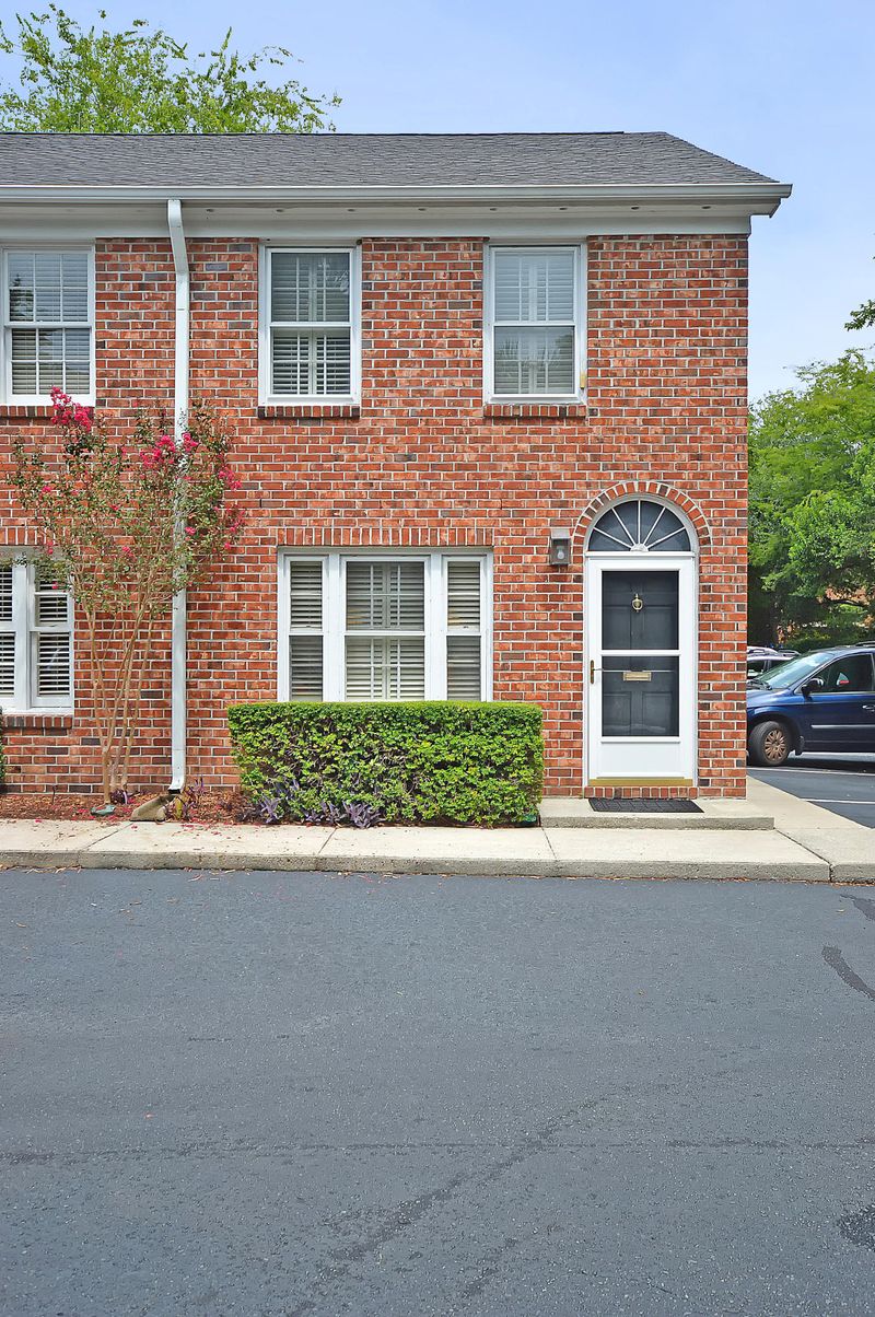 12 George St #7-B, Charleston, SC 29401