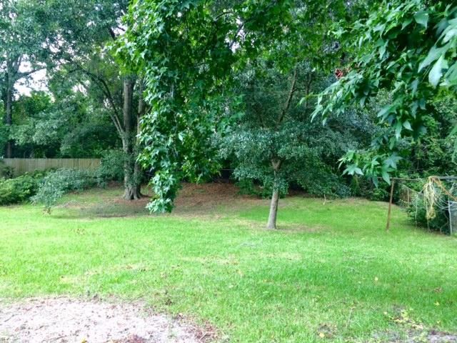5840 Beverly Dr, Hanahan, SC 29410