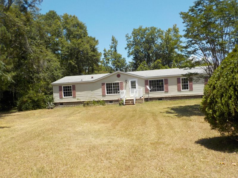242 Palace Dr, Cross, SC 29436