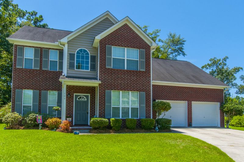 109 Rosedale Ct, Summerville, SC 29485