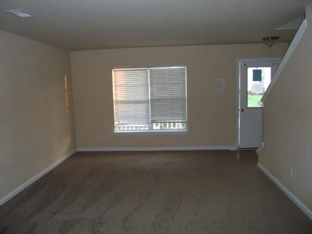 1126 Moss Grove Dr, Moncks Corner, SC 29461
