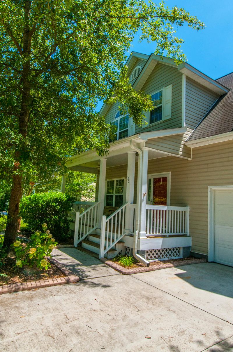 164 Hanahan Plantation Cir, Hanahan, SC 29410