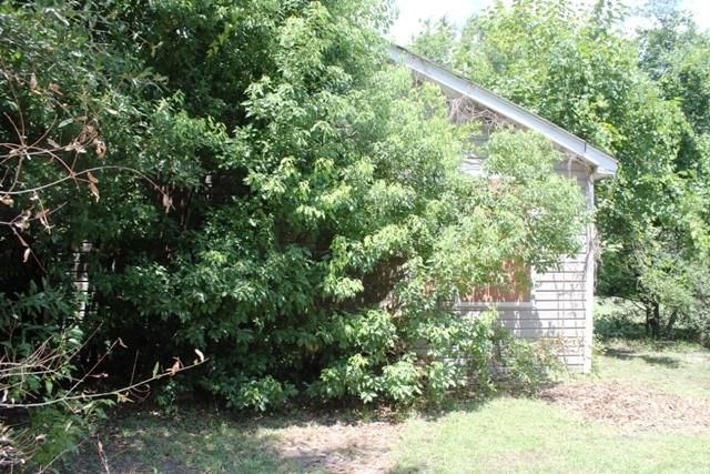 2018 Success St, North Charleston, SC 29405