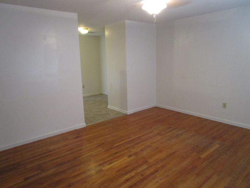 301 Birch Ave, Goose Creek, SC 29445