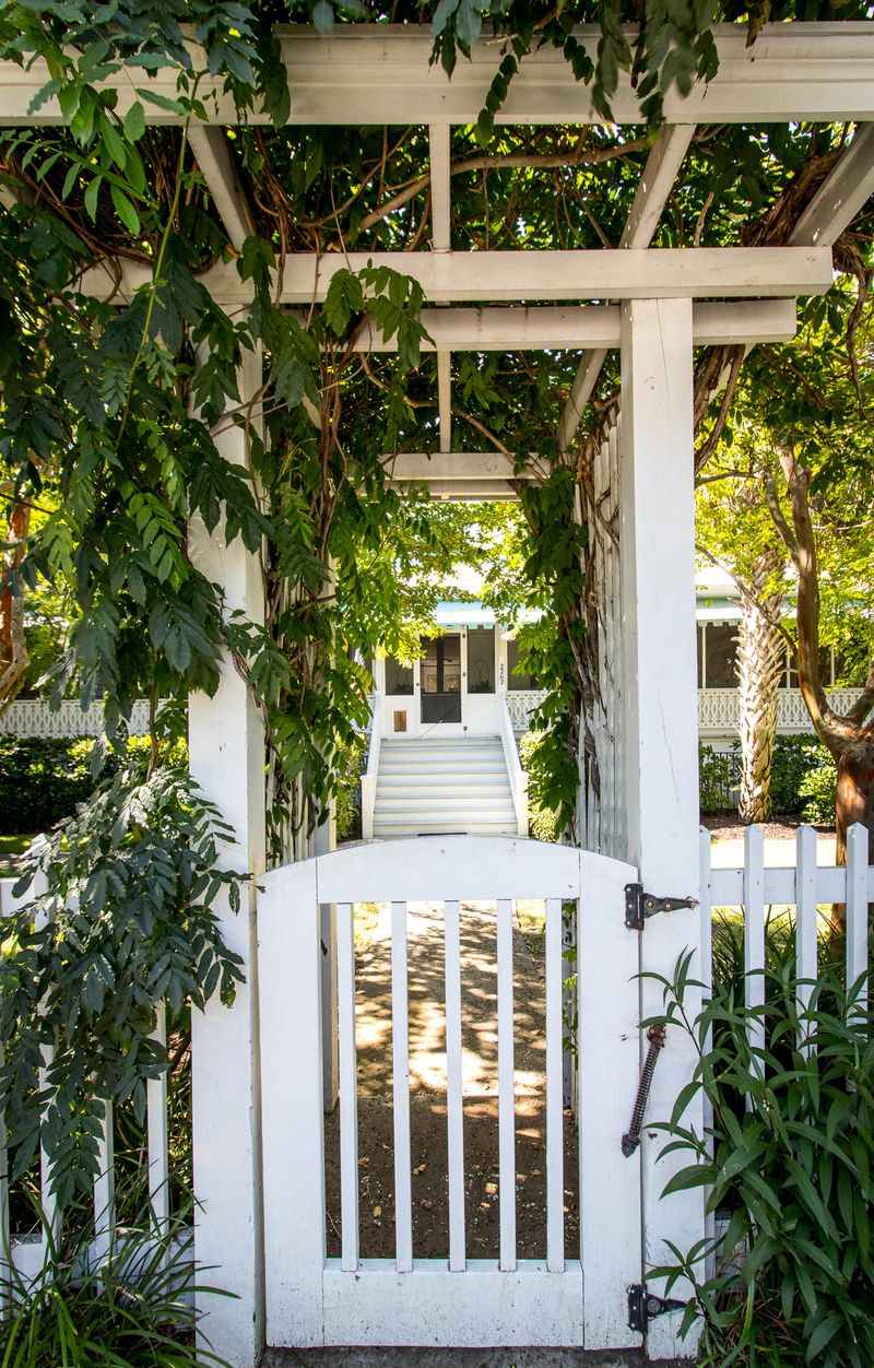 2262 Middle St, Sullivans Island, SC 29482