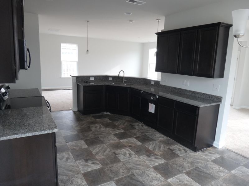 7845 Spring Creek Rd, North Charleston, SC 29418