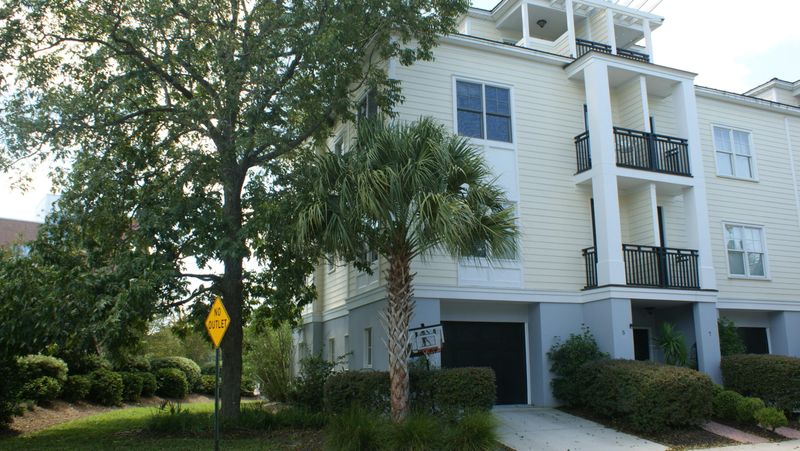 5 Mizzen Mast Dr, Charleston, SC 29407