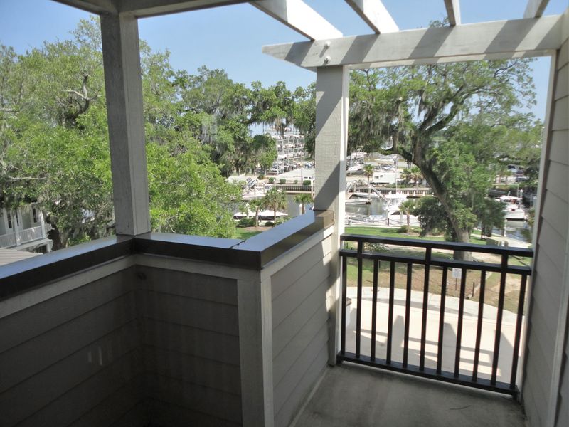 5 Mizzen Mast Dr, Charleston, SC 29407