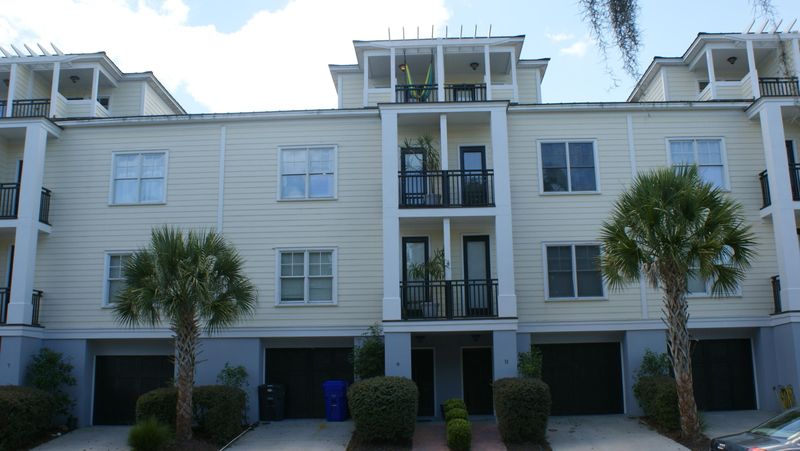 9 Mizzen Mast Dr, Charleston, SC 29407
