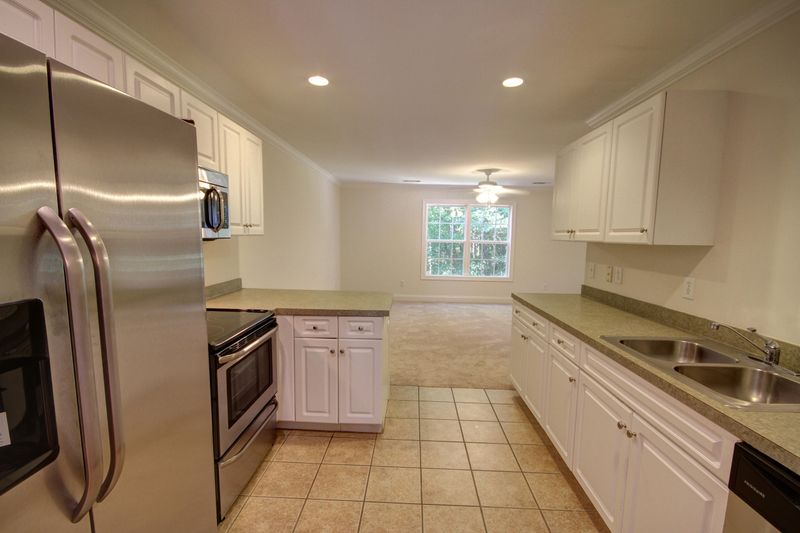 5005 Double Fox Rd #F 4, Charleston, SC 29414