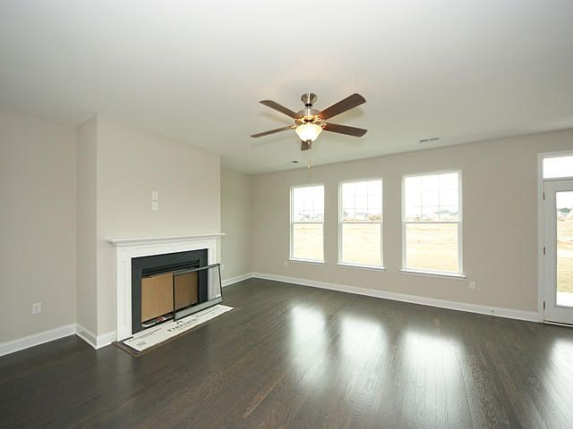 210 Wathen Dr, Goose Creek, SC 29445