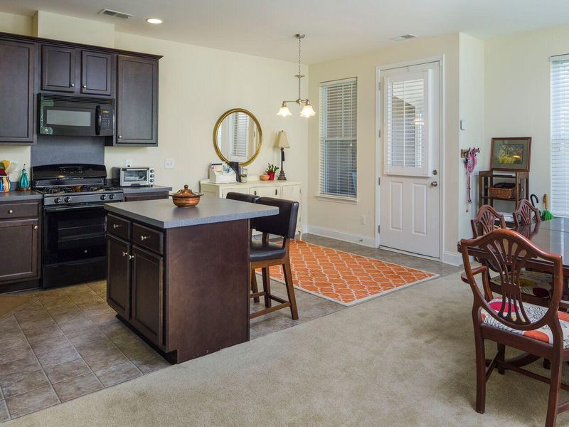 4940 W Liberty Pk, North Charleston, SC 29405