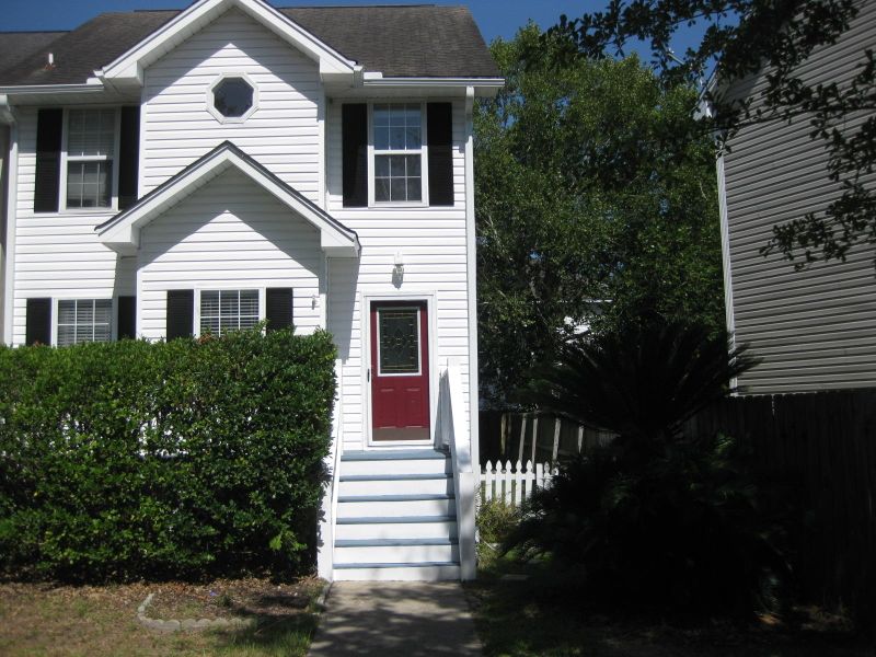805 Harbor Place Dr, James Island, SC 29412