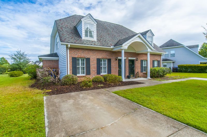 3319 Queensgate Way, Mount Pleasant, SC 29466