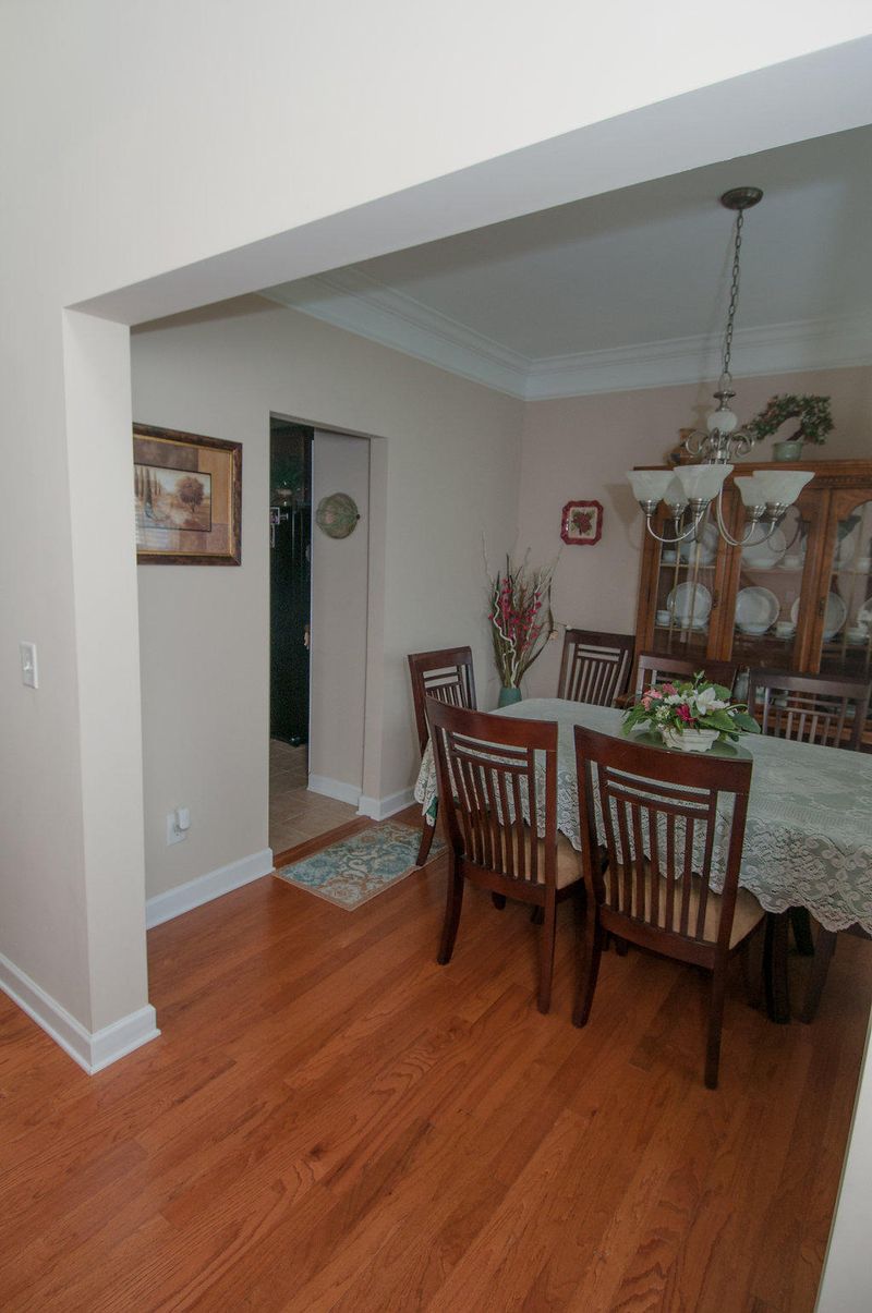 130 Maywood Dr, Moncks Corner, SC 29461