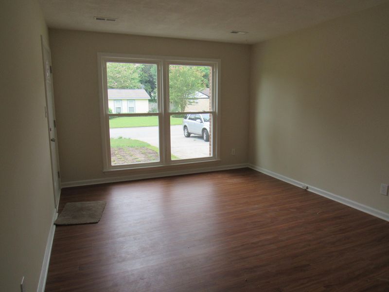 227 Columbia Dr, Ladson, SC 29456