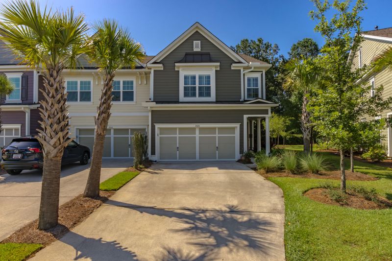 2020 Kings Gate Ln, Mount Pleasant, SC 29466
