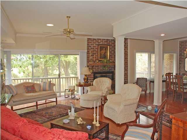 220 3rd Ave #4-B, Charleston, SC 29403