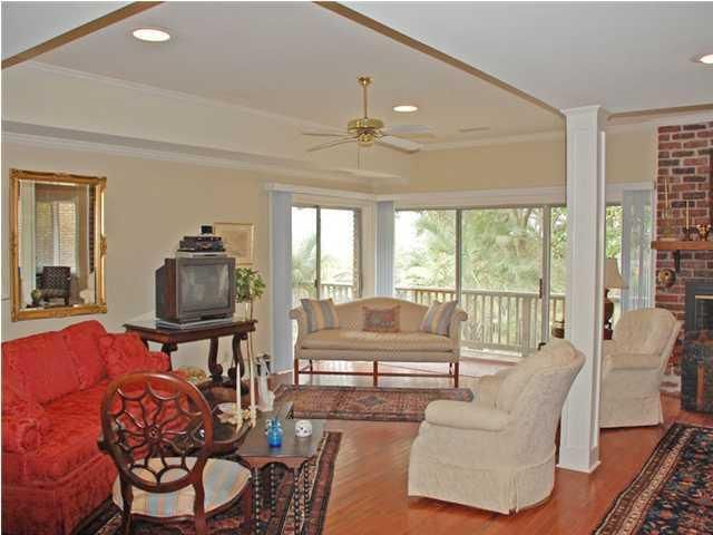 220 3rd Ave #4-B, Charleston, SC 29403
