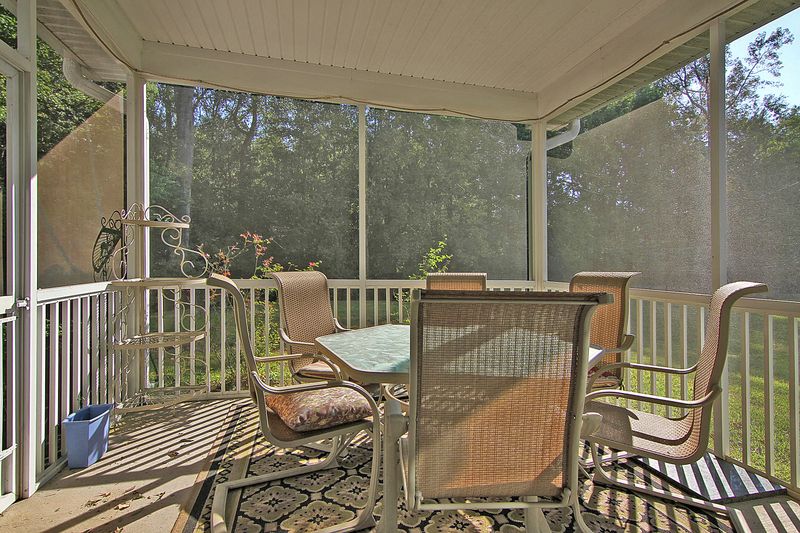 8196 Ronda Dr, North Charleston, SC 29406
