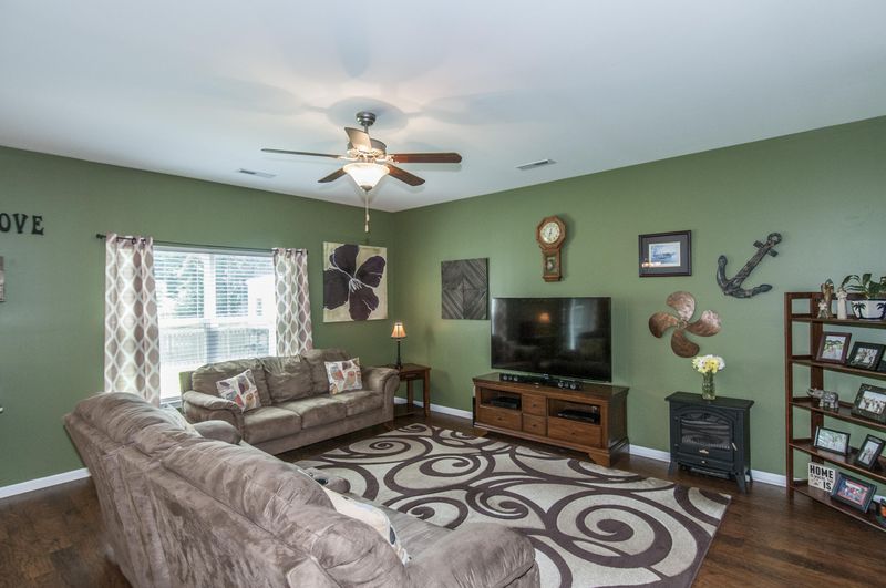226 Donatella Dr, Goose Creek, SC 29445