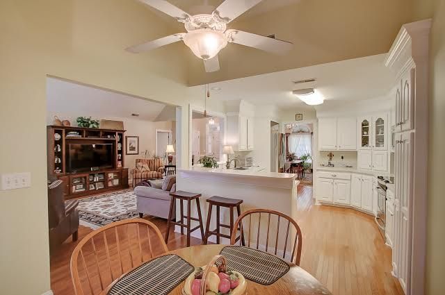 1253 Chrismill Ln, Mount Pleasant, SC 29466