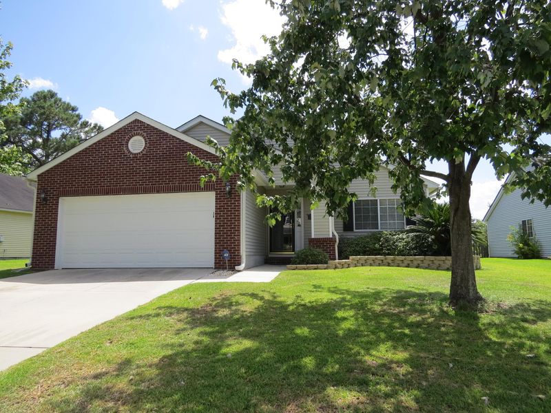 8036 Old London, North Charleston, SC 29406