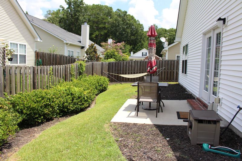 218 Garden Grove Dr, Summerville, SC 29485