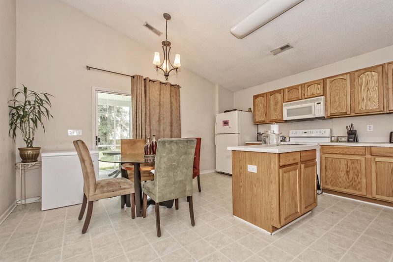 108 Elbow Cir, Goose Creek, SC 29445