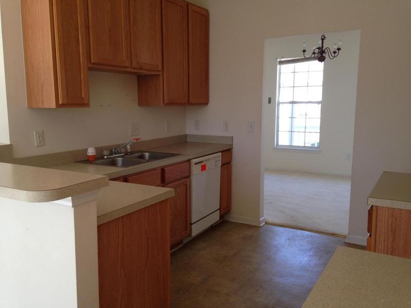 1423 Gemstone Blvd, Hanahan, SC 29410