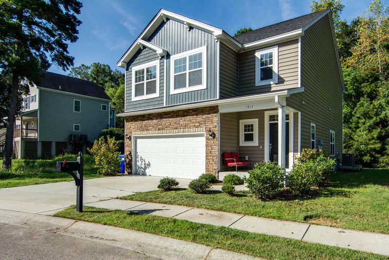 1917 Chestnut Oak Ln, Charleston, SC 29414