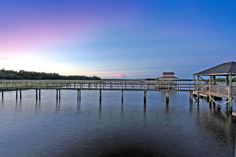 5678 Captain Kidd Rd, Hollywood, SC 29449