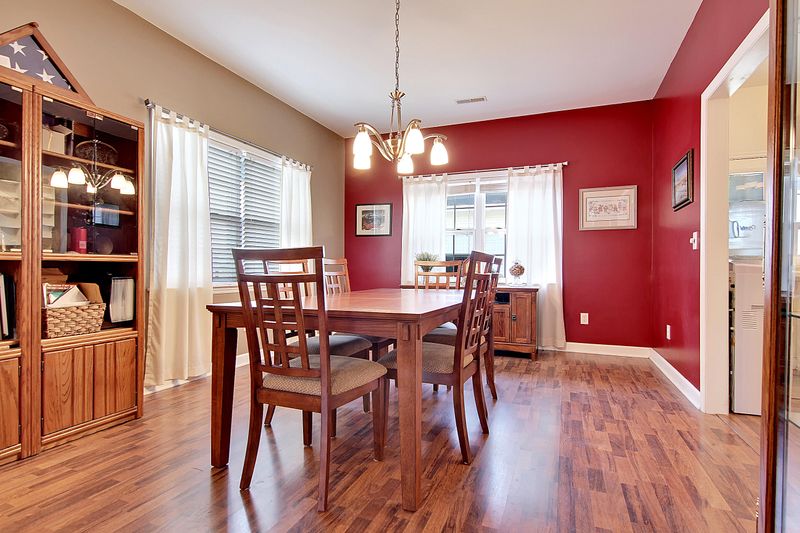 102 Kirksey Dr, Summerville, SC 29485
