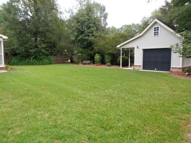 156 Londonderry Rd, Goose Creek, SC 29445