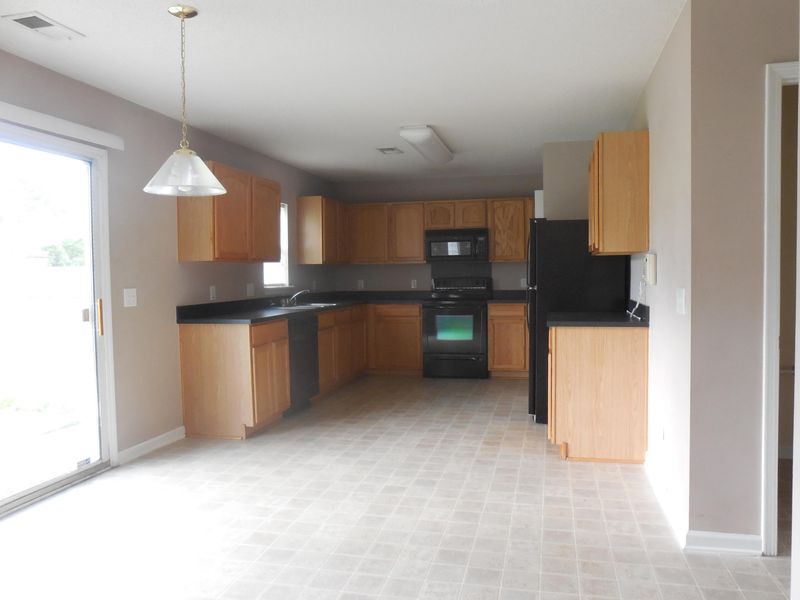 310 Waylon Dr, Summerville, SC 29483