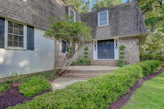 704 Willow Lake Rd, Charleston, SC 29412