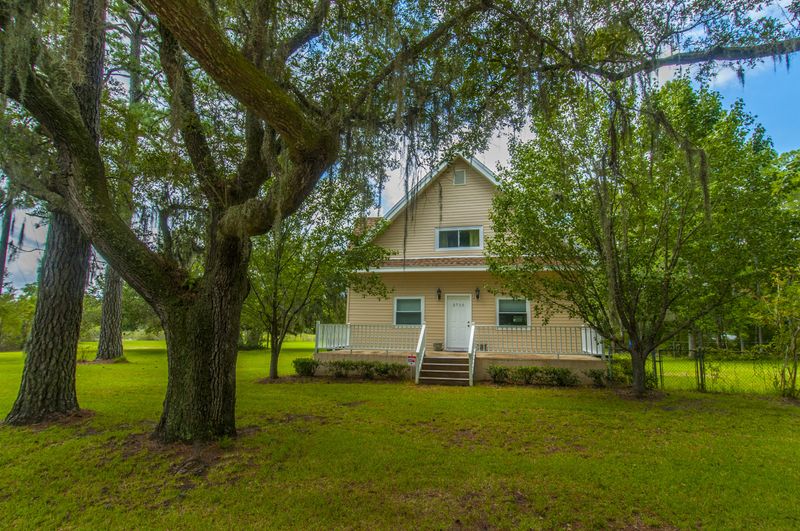 5710 Chisolm Rd, Johns Island, SC 29455